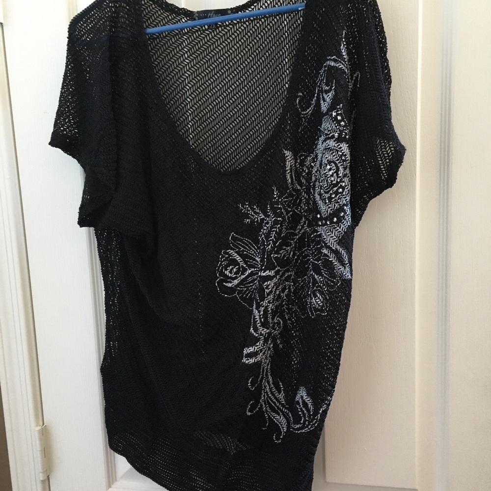 FINAL MARKDOWN LADIES have open work top 2x